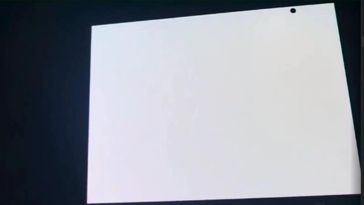 هاتف ثلاثي الطي.. شكاوى المستخدمين تلاحق جهاز هواوي الجديد بعد إطلاقه بالأسواق العالمية